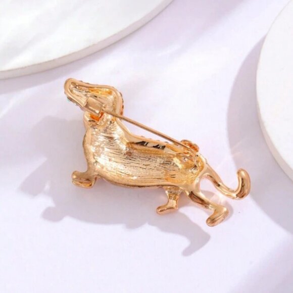 Dachshund CZ Crystals Rhinestones Dog Breed Weiner Hotdog Pin Brooch Gift Jewel - Picture 3 of 4